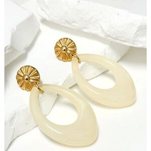 ANTHROPOLOGIE Amélie Teardrop earrings